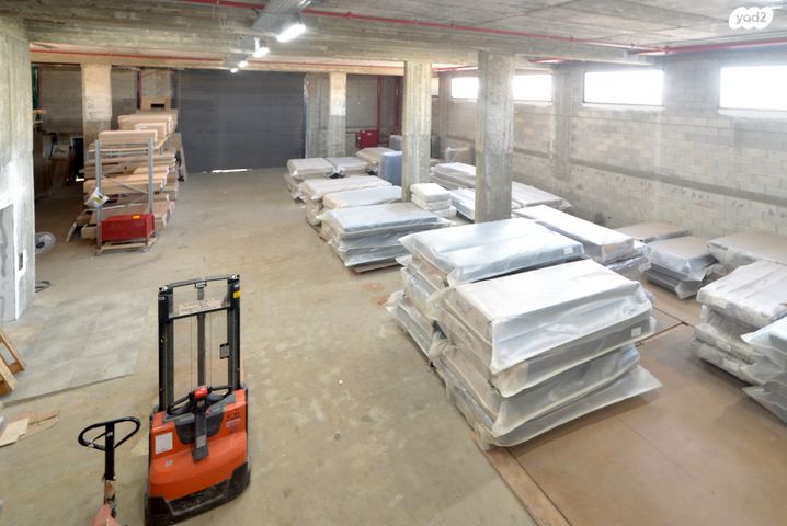 בניין משרדים, חיפה