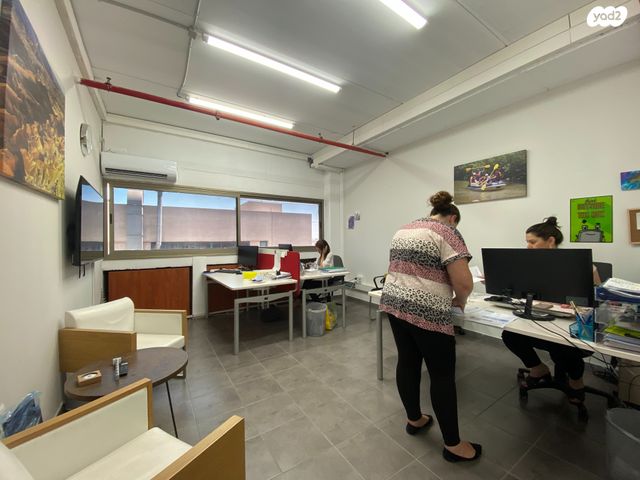 משרדים, פארק תעשיות עמק חפר