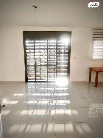 גג/ פנטהאוז, יהודה הלוי 41, מרכז העיר דרום, נתניה