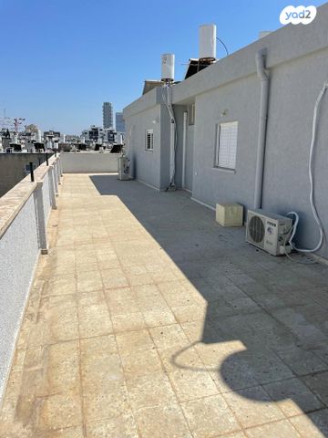 גג/ פנטהאוז, בת ים