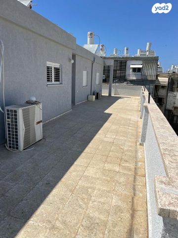 גג/ פנטהאוז, בת ים