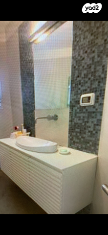 אזורי חן, גימל החדשה