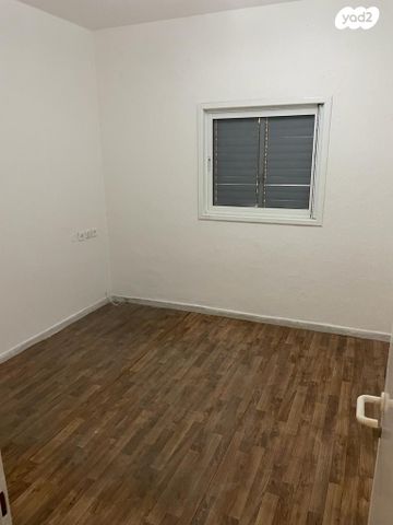 גג/ פנטהאוז, בת ים