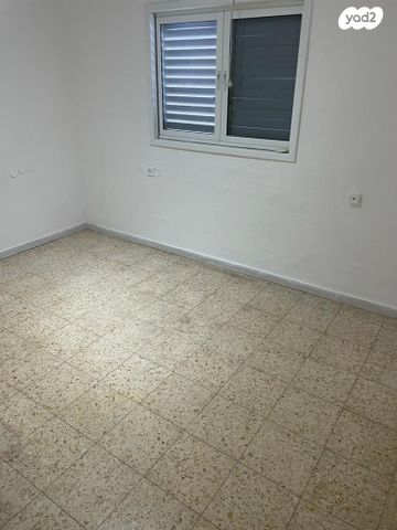 גג/ פנטהאוז, בת ים