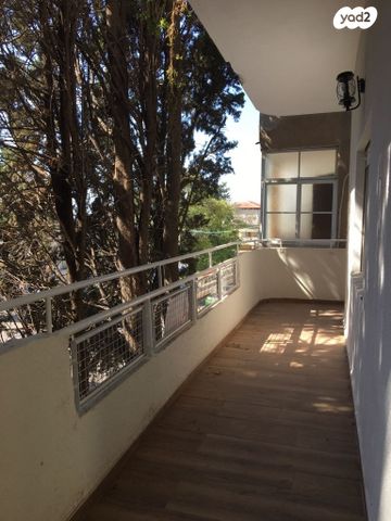 בניין מגורים, קסל, הרצליה, חיפה