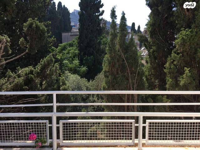 בניין מגורים, קסל, הרצליה, חיפה