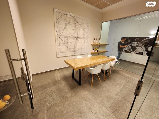 משרדים, דרך לב השרון 42, צורן, קדימה צורן