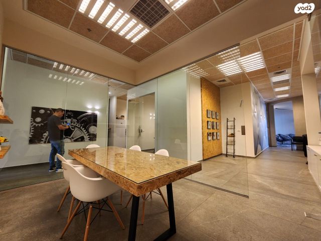 משרדים, דרך לב השרון 42, צורן, קדימה צורן