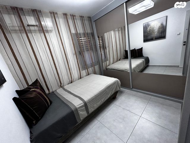 דו משפחתי, לבאות, ערד