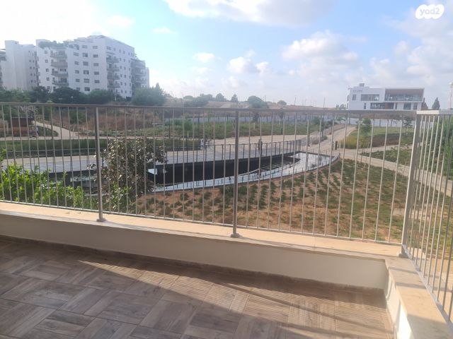 דירה, יצחק גרציאני, נווה זמר, רעננה