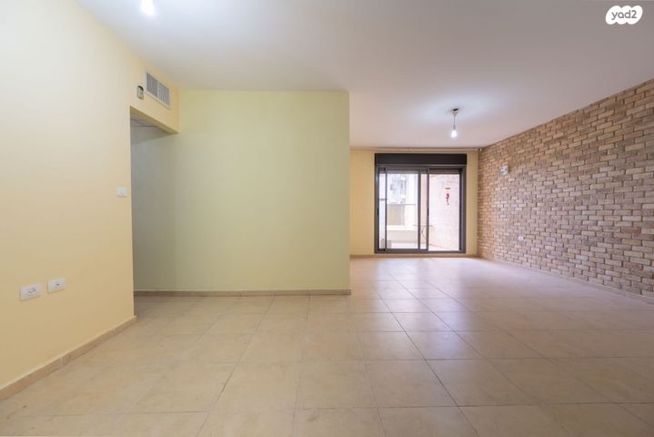 דירה, עזריאל 6, נווה דקלים, פתח תקווה