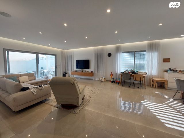 בית פרטי/ קוטג', נעמי שמר, ברנע, אשקלון