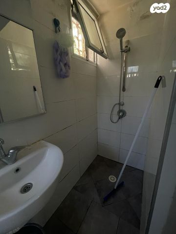 דירה, שדרות חכמי ישראל, שפירא, תל אביב יפו