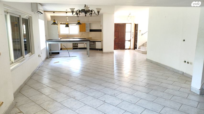 בית פרטי/ קוטג', בורגתה