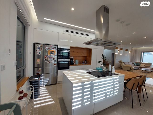 בית פרטי/ קוטג', נעמי שמר, ברנע, אשקלון