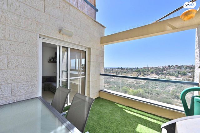 דירת גן, גולן, אלפי מנשה