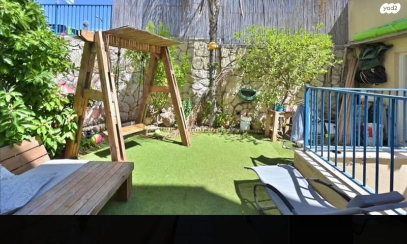 דירת גן, גולן, אלפי מנשה