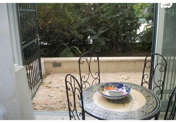 טלביה, קוממיות