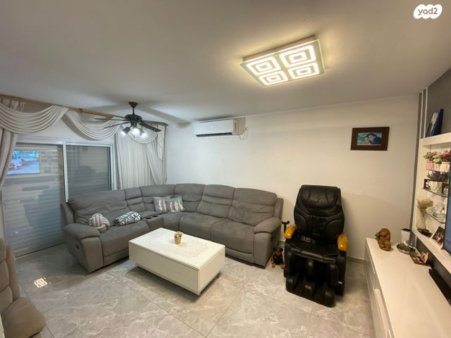 דירה, בית אריה / עופרים