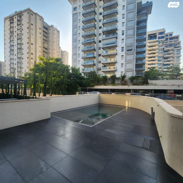 דירת גן, אבשלום חביב, רמת אביב ג', תל אביב יפו