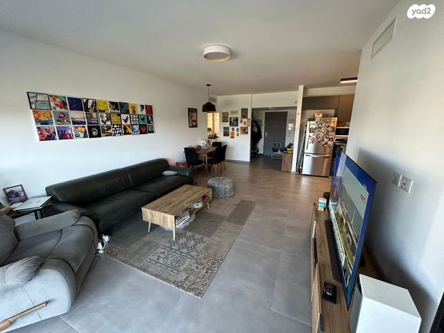 דירה, חנה רובינא, הרצליה