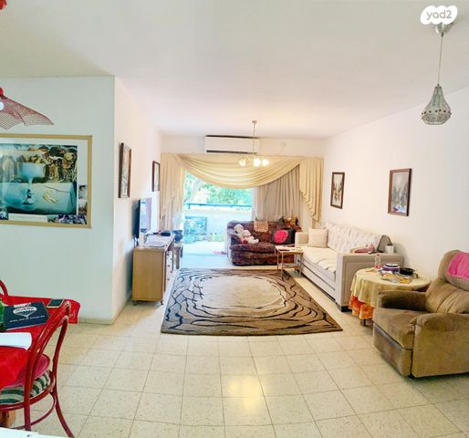 גבעת האירוסים