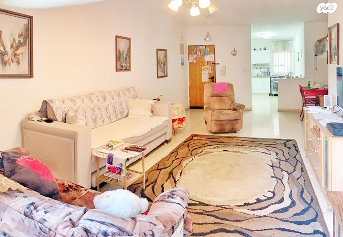 דירה, גבעת האירוסים, נתניה