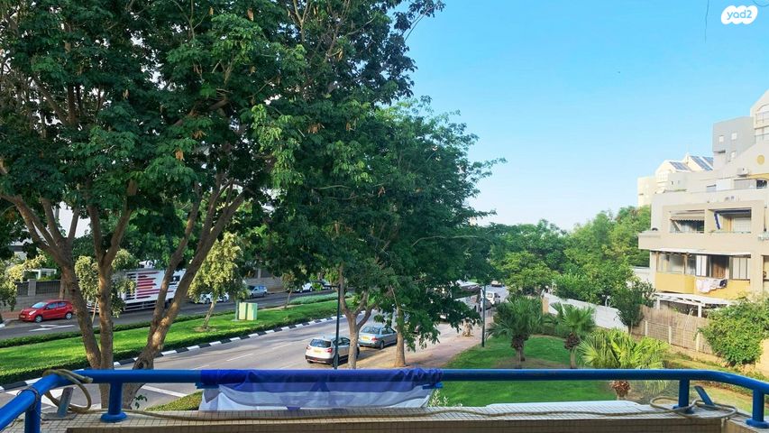 דירה, גבעת האירוסים, נתניה