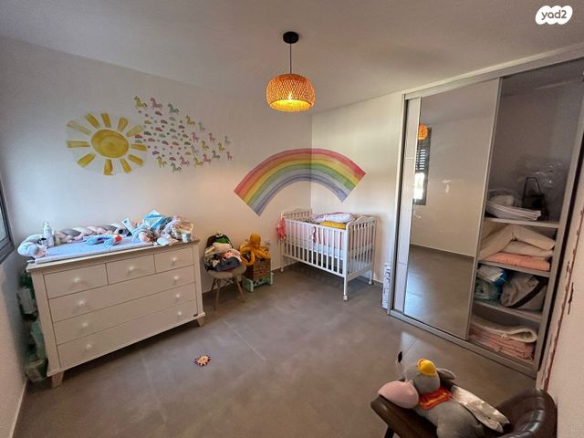 דירה, חנה רובינא, הרצליה