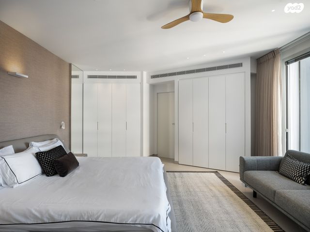 דירה, גרציאני יצחק, גני שרונה, קרית הממשלה, תל אביב יפו