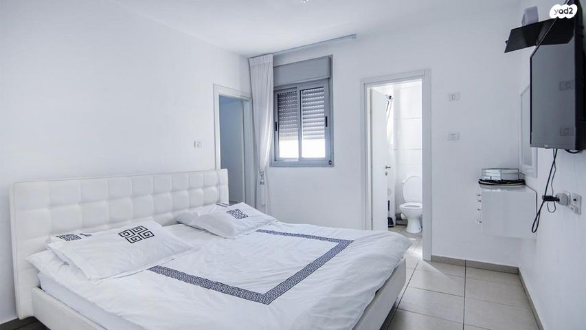 דירה, משה קהירי, רמות הרכס, באר שבע