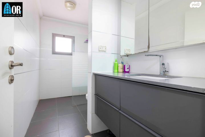 בית פרטי/ קוטג', האקליפטוס, רמות ויצמן, יבנה