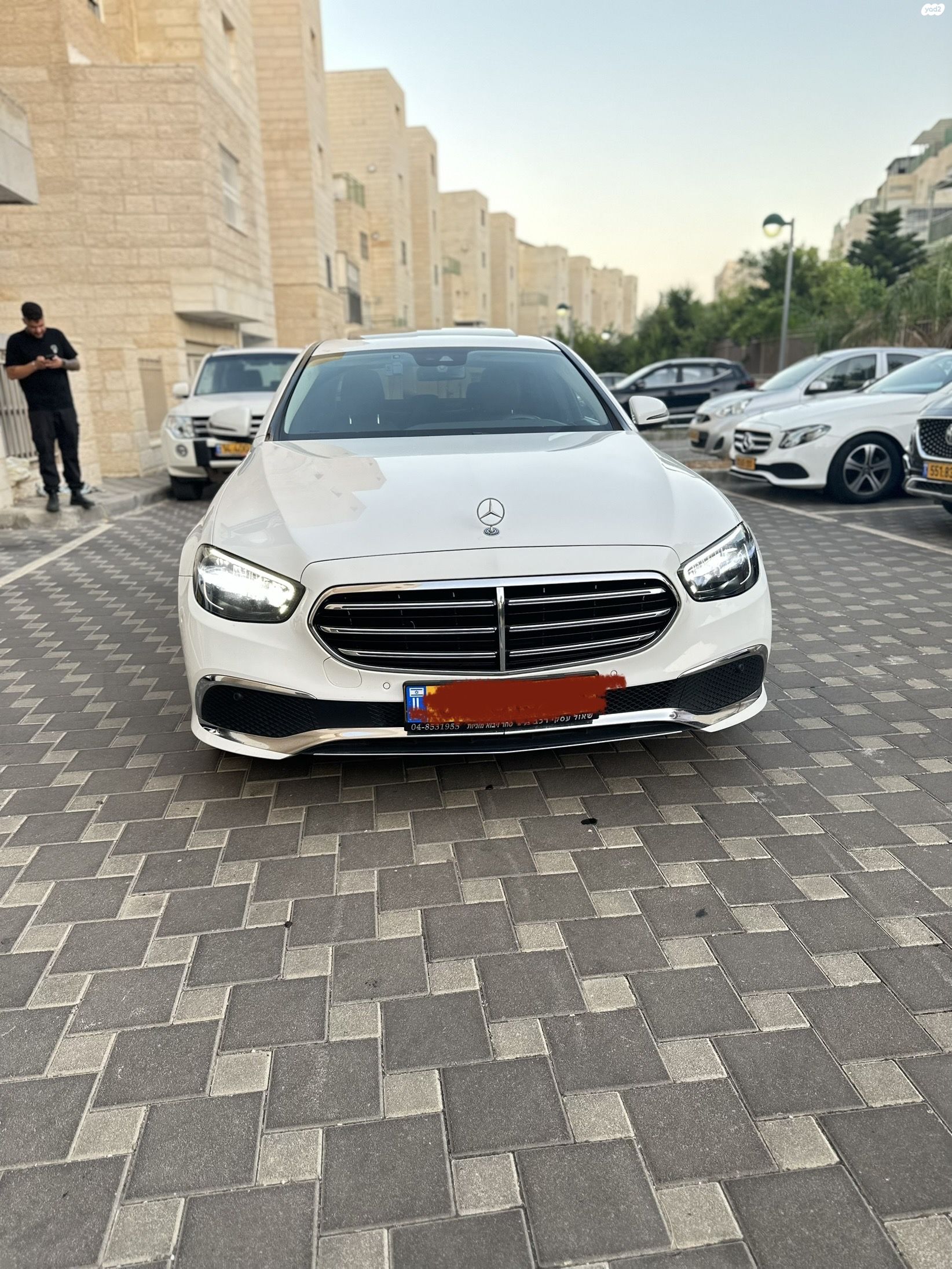 מודעת רכב מרצדס-בנץ E-class