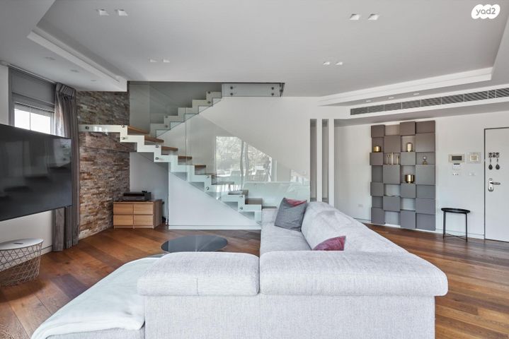 דירת גן, מאיר יערי, כוכב הצפון, תל אביב יפו