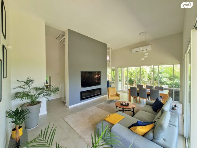 קיבוץ גלויות 