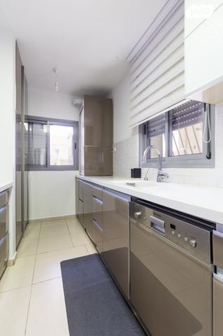 דירה, שמחת כהן, חומת שמואל, הר חומה, ירושלים