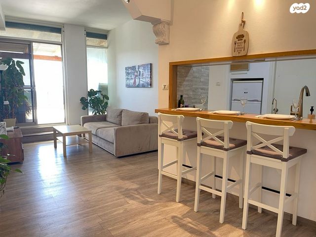 גג/ פנטהאוז, הטיילת, רובע א', אשדוד