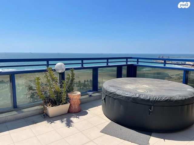 גג/ פנטהאוז, הטיילת, רובע א', אשדוד