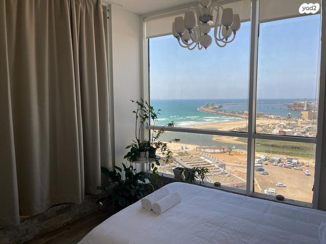 גג/ פנטהאוז, הטיילת, רובע א', אשדוד