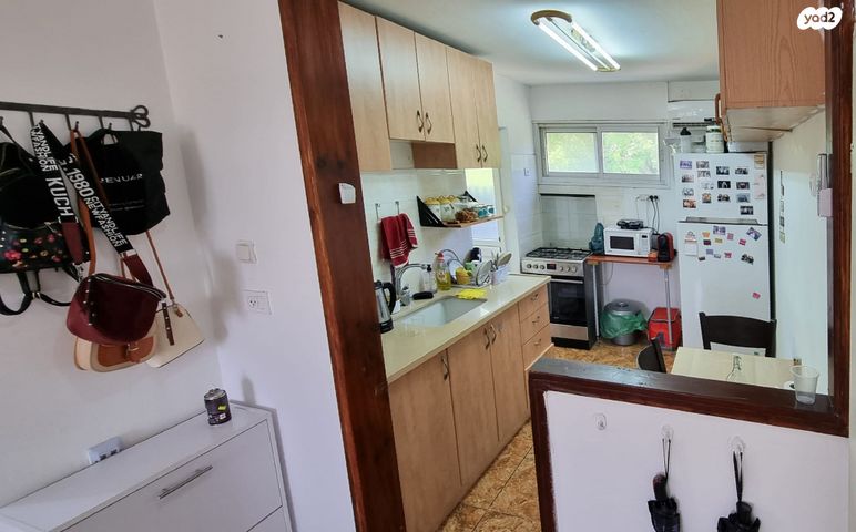 דירה, האורן, נשר