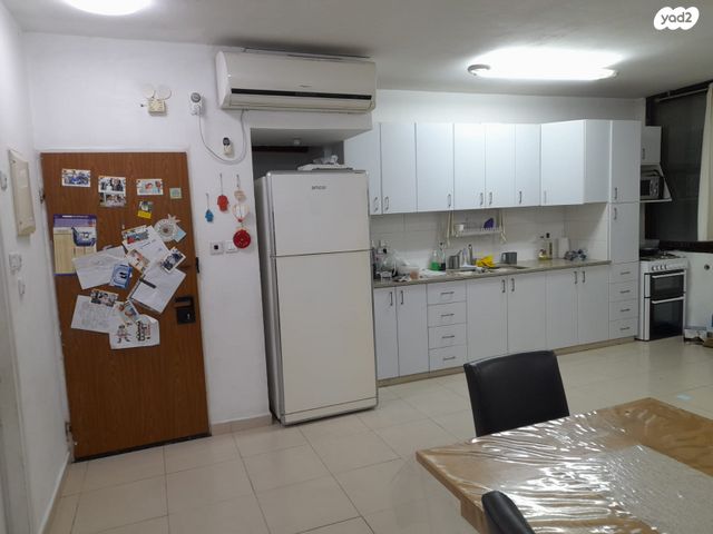 הרב זכריה מדאר 