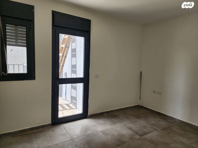 דירת גן, קרני שומרון