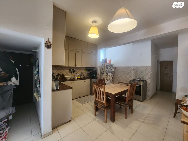 דירת גן, מבקיעים, קרית שלום, תל אביב יפו