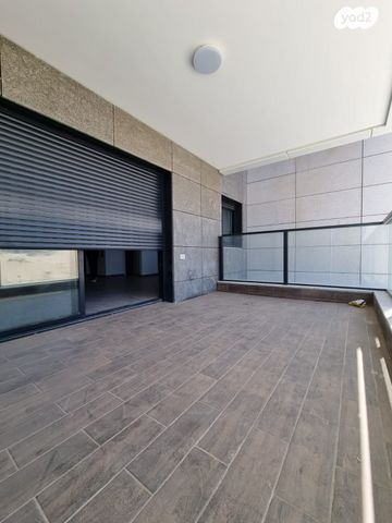 מודעת נכס, משה רינת, קרית רבין, חולון