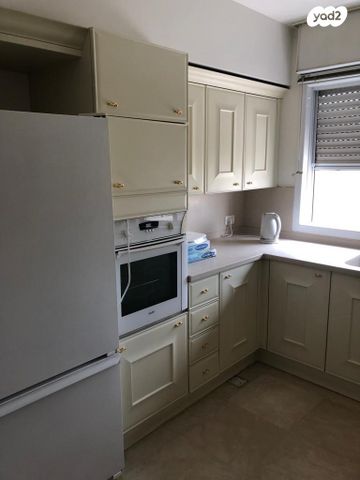 גג/ פנטהאוז, דולצ'ין, הגוש הגדול, רמת אביב החדשה, נופי ים, תל אביב יפו