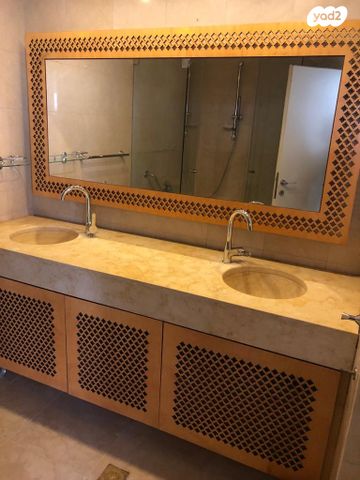 גג/ פנטהאוז, דולצ'ין, הגוש הגדול, רמת אביב החדשה, נופי ים, תל אביב יפו