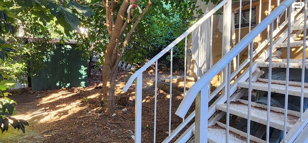 יחידת דיור, גבעת אלה