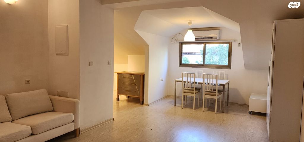 יחידת דיור, גבעת אלה