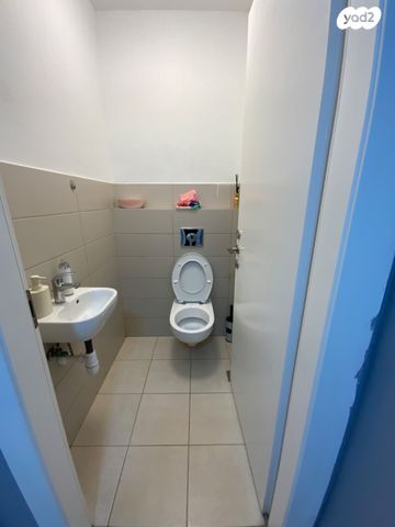 דירה, מונבז 3, מרכז העיר, ירושלים