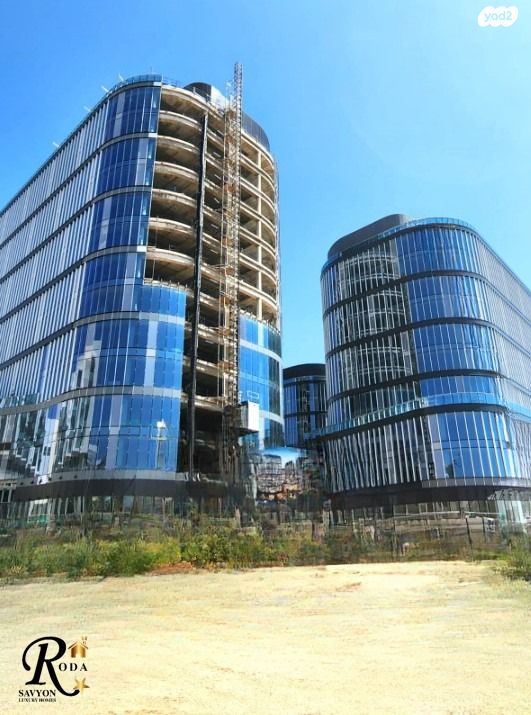 משרדים, קרית אונו